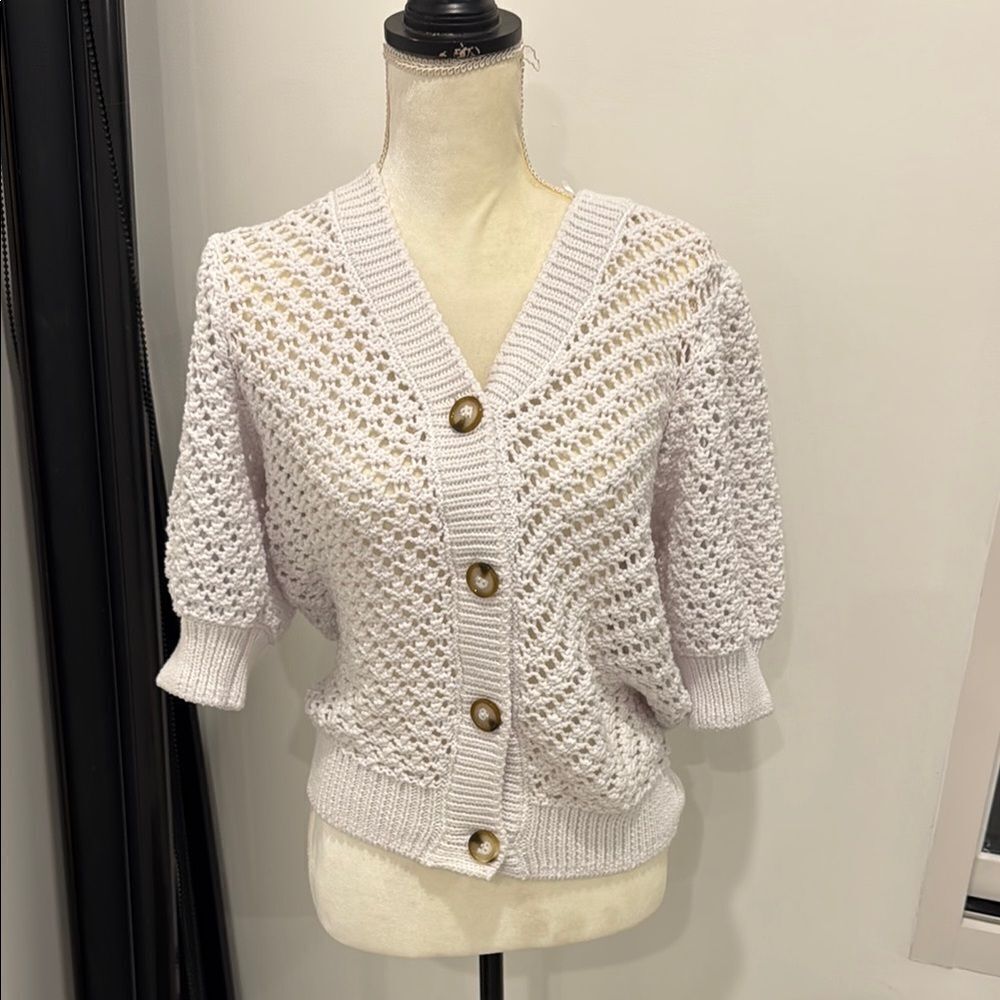 Design History White Button-Up Women's Cardigan